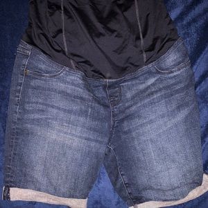 Isabel maternity Bermuda shorts size 12
